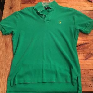 Men’s small green Raulph Laureen polo.